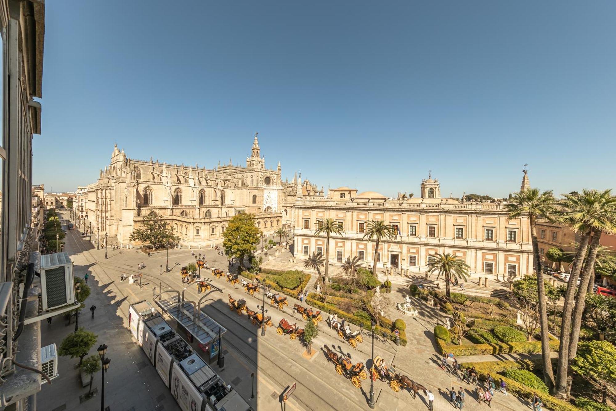 Isg Apartments Catedral Sevilla Exterior foto